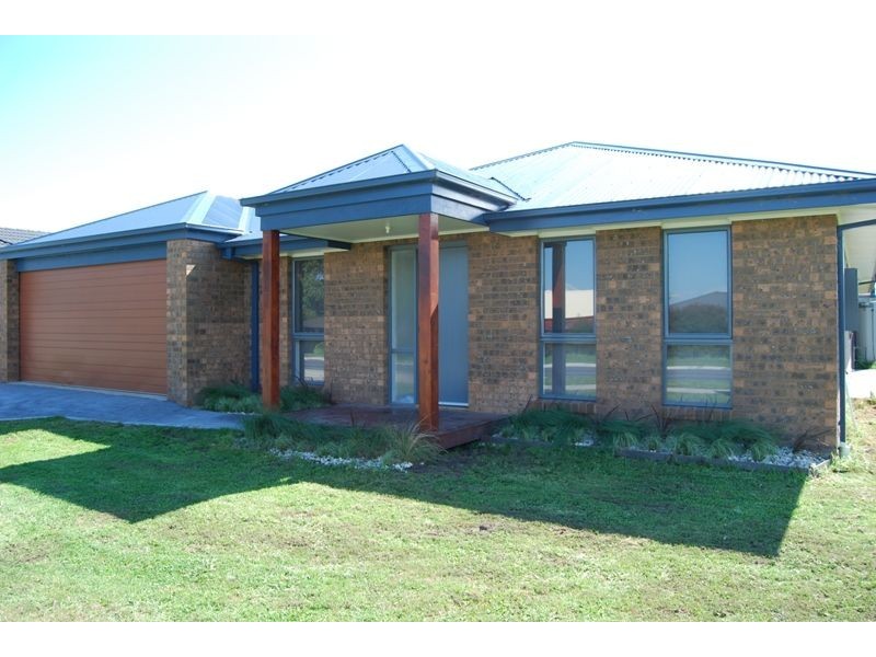 47 Ullathornes Road, Inverloch VIC 3996