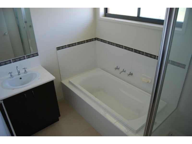 47 Ullathornes Road, Inverloch VIC 3996