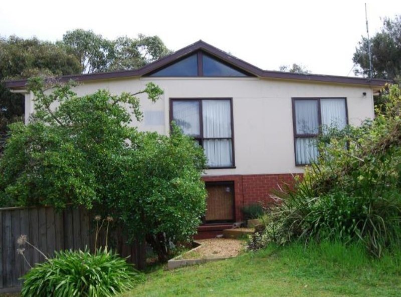 104 Surf Parade, Inverloch VIC 3996