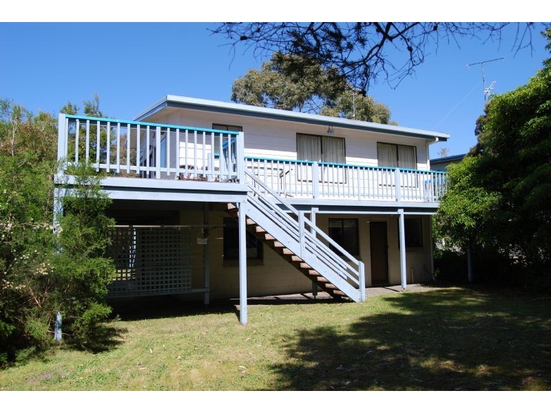 16 Overlook Drive, Inverloch VIC 3996