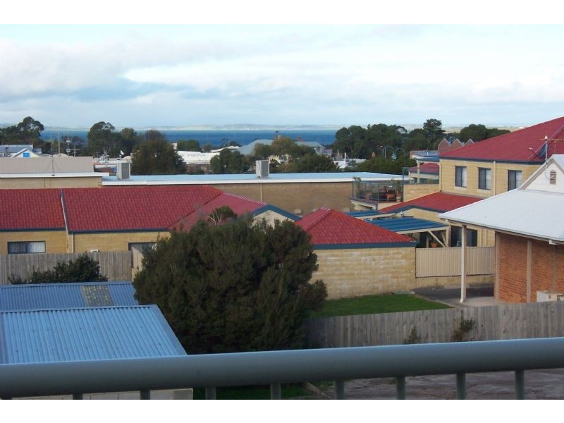 2/19 Bolding Place, Inverloch VIC 3996