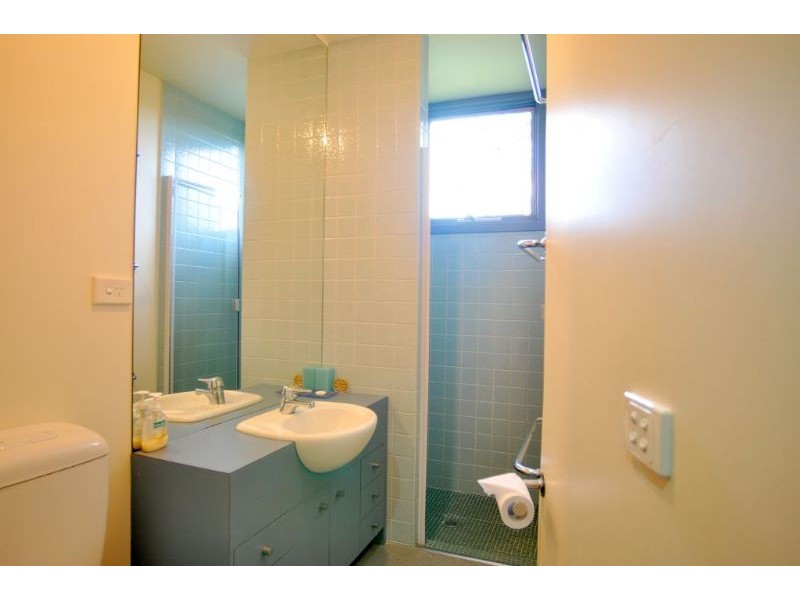 220 Surf Parade, Inverloch VIC 3996