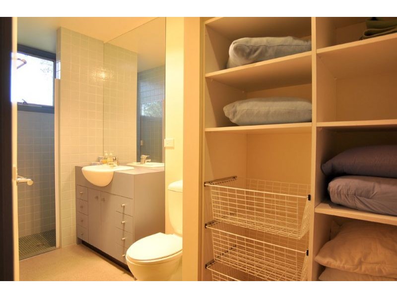 220 Surf Parade, Inverloch VIC 3996