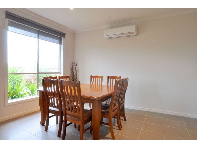 9 Diane Place, Inverloch VIC 3996