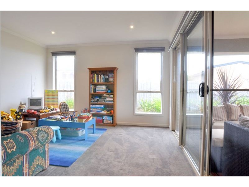 9 Diane Place, Inverloch VIC 3996