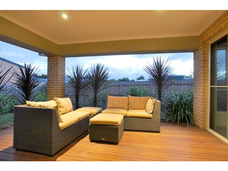 9 Diane Place, Inverloch VIC 3996