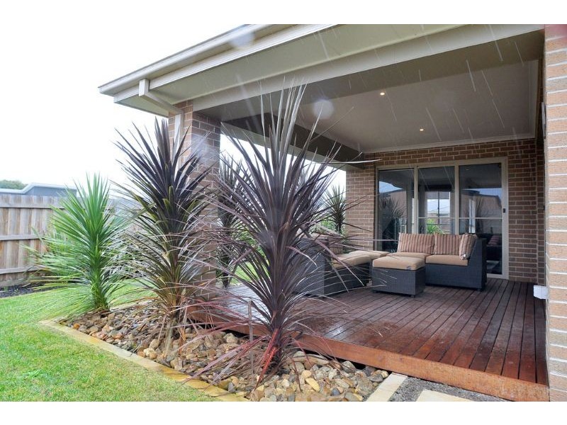 9 Diane Place, Inverloch VIC 3996