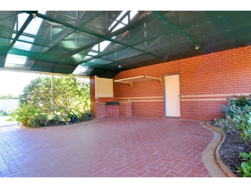 135 Gravel Pit Rd, Inverloch VIC 3996