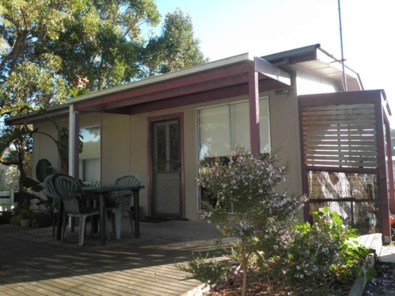 7 Wallace Avenue, Inverloch VIC 3996