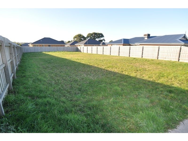 6 Inlet Crt, Inverloch VIC 3996
