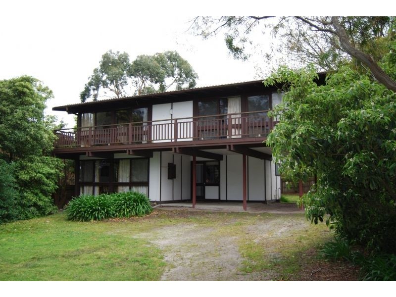 27 Venus Street, Inverloch VIC 3996