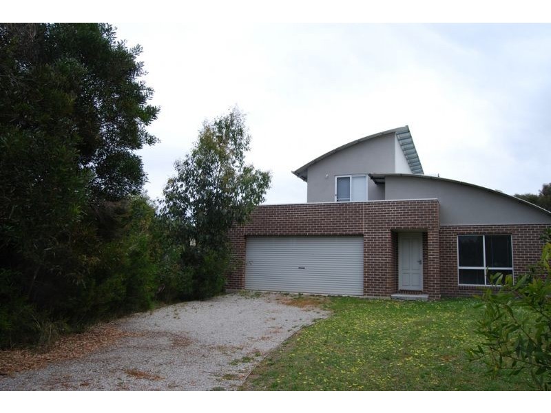 65 Florida Avenue, Inverloch VIC 3996