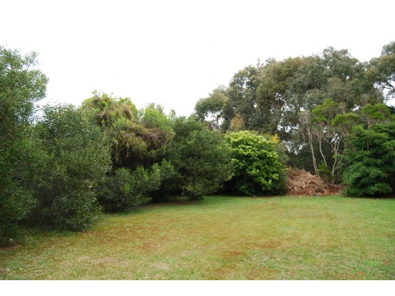 65 Florida Avenue, Inverloch VIC 3996