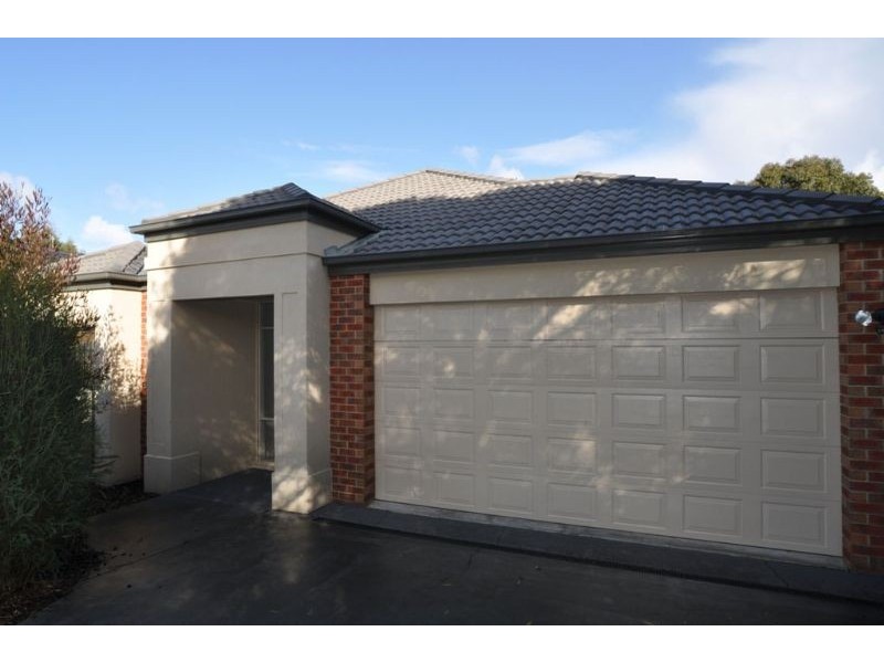 13 Melaleuca Mews, Inverloch VIC 3996