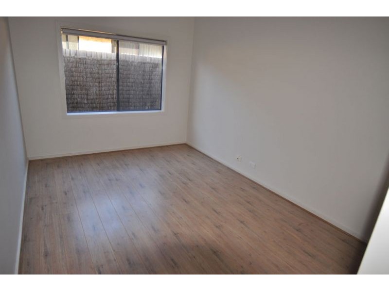 13 Melaleuca Mews, Inverloch VIC 3996