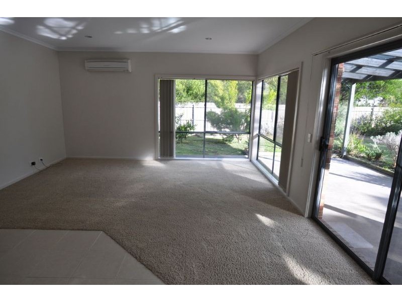 13 Melaleuca Mews, Inverloch VIC 3996