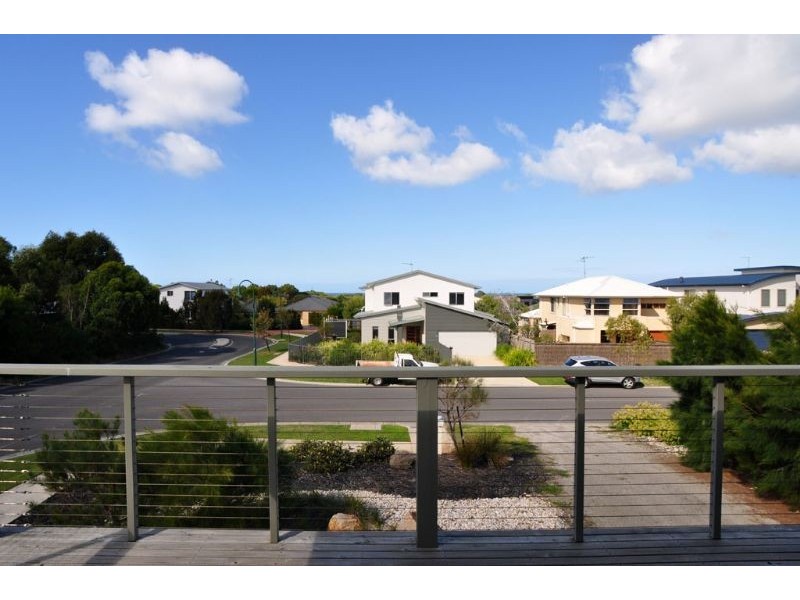 83 Tamara Crescent, Inverloch VIC 3996