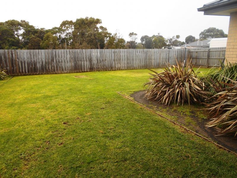 12 Oceanic Drive, Inverloch VIC 3996