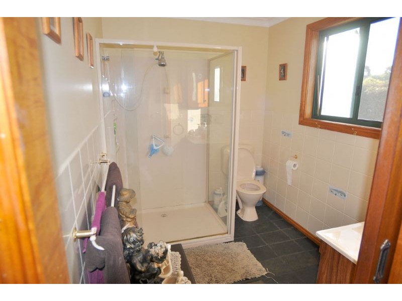 4 Hamilton St, Inverloch VIC 3996