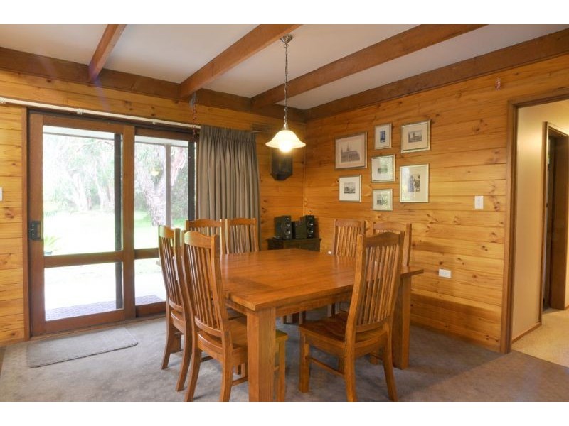 500 Lynnes Road, Wattle Bank, Inverloch VIC 3996