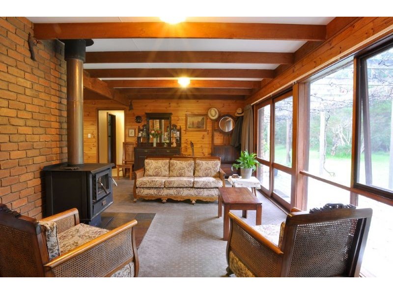 500 Lynnes Road, Wattle Bank, Inverloch VIC 3996