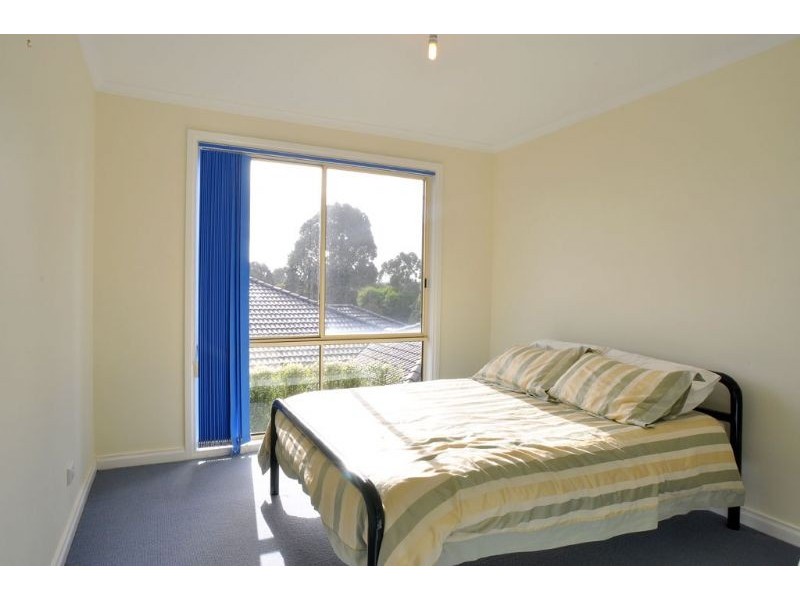 5 Ullathornes Rd, Inverloch VIC 3996