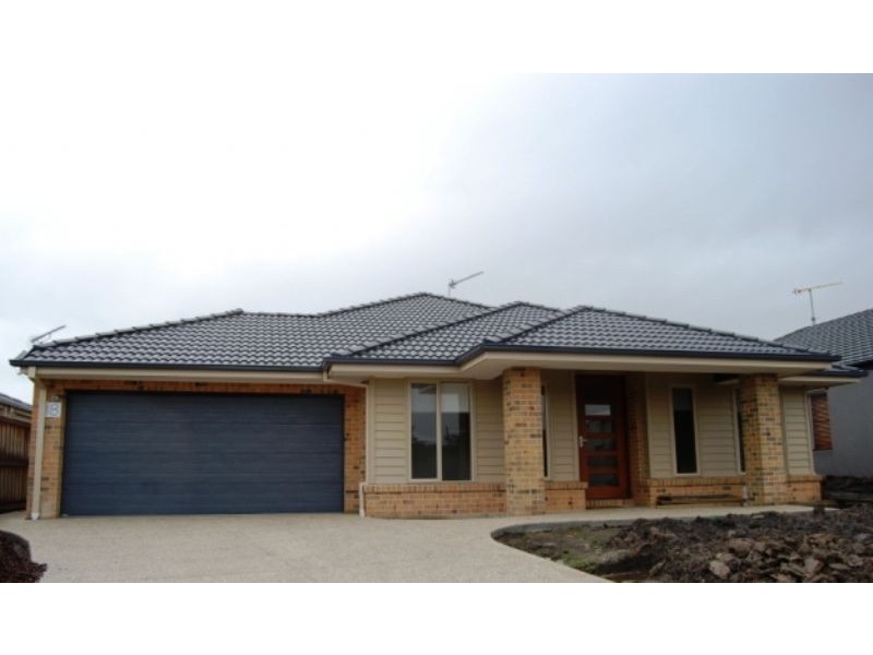 18 Outrigger Drive, Inverloch VIC 3996