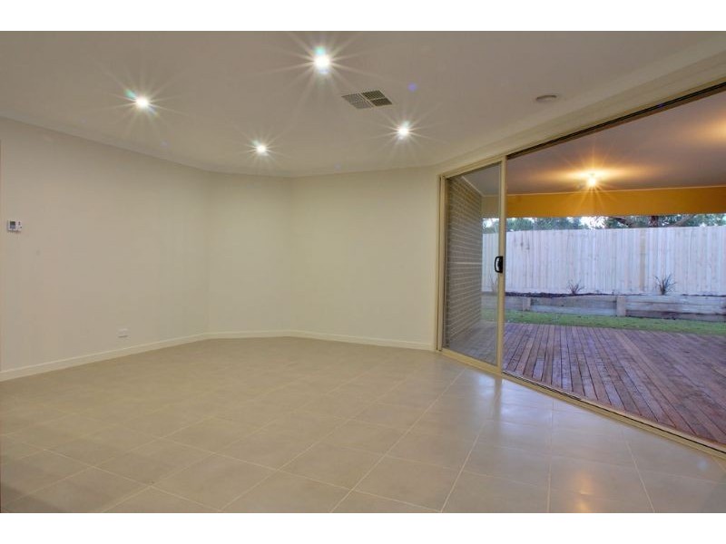 6 Correa Place, Inverloch VIC 3996