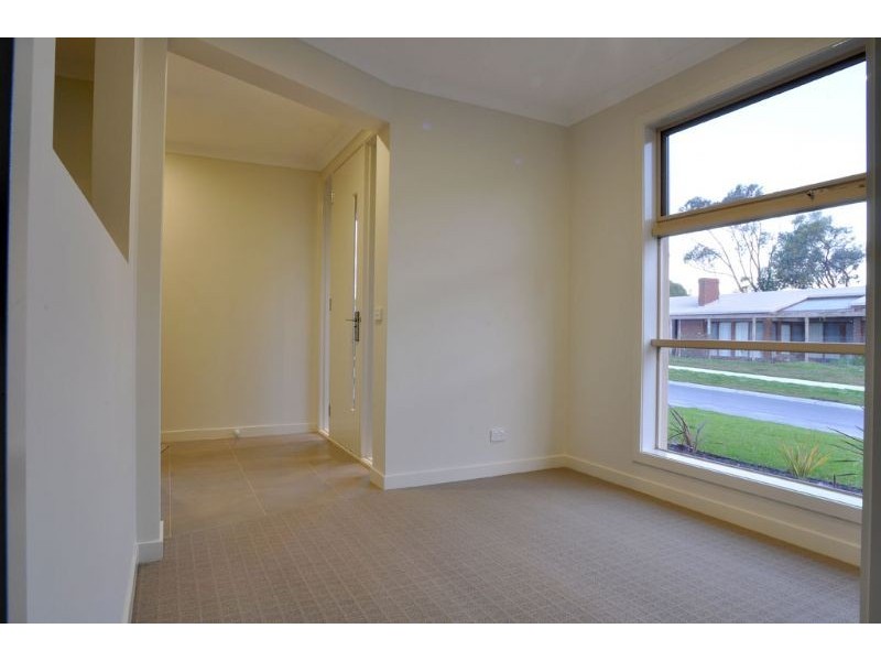 6 Correa Place, Inverloch VIC 3996