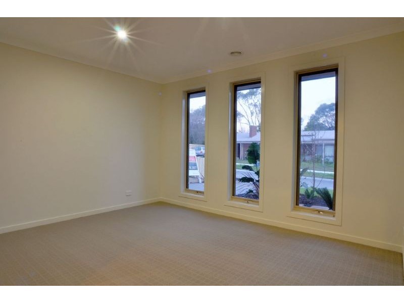 6 Correa Place, Inverloch VIC 3996