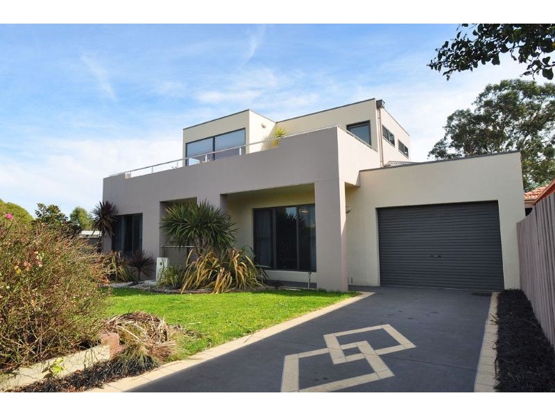 15 Williams Street, Inverloch VIC 3996