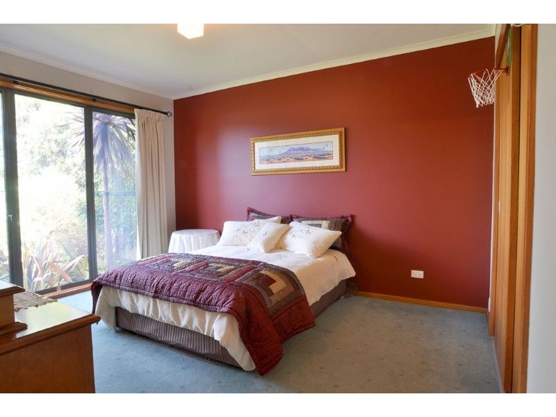 15 Williams Street, Inverloch VIC 3996