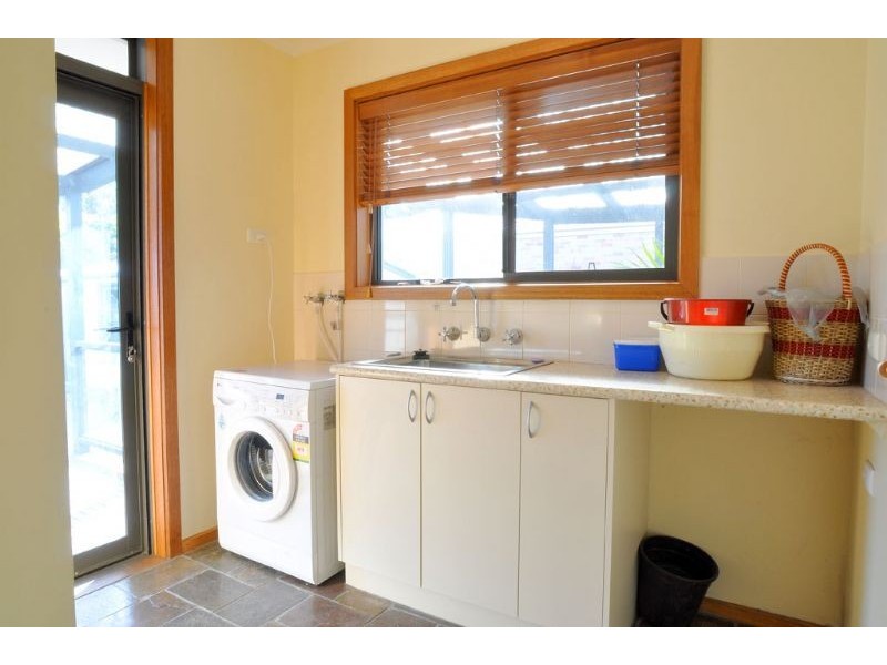 15 Williams Street, Inverloch VIC 3996