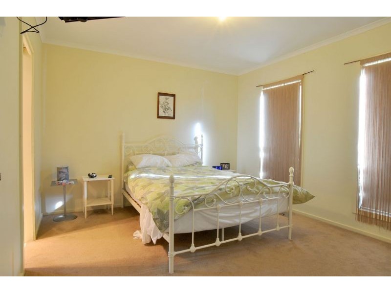 3 Hobsons Place, Inverloch VIC 3996