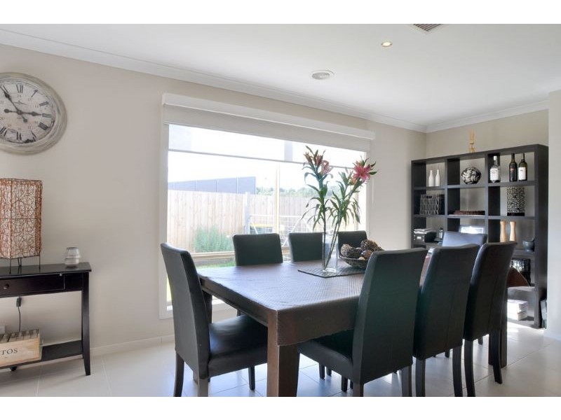 19 Surrey Place, Inverloch VIC 3996