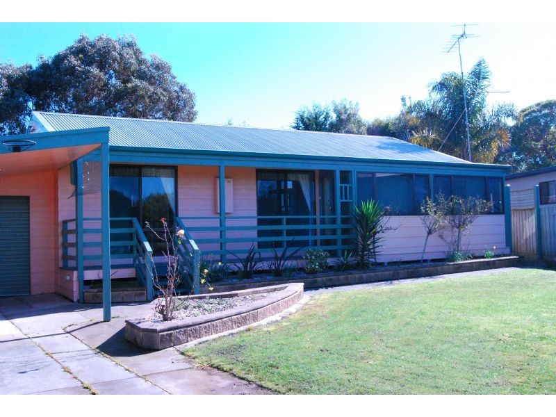 45 Tamara Crescent, Inverloch VIC 3996