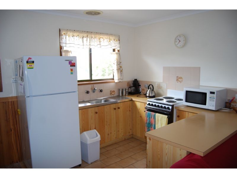 65 Wonthaggi Road, Inverloch VIC 3996