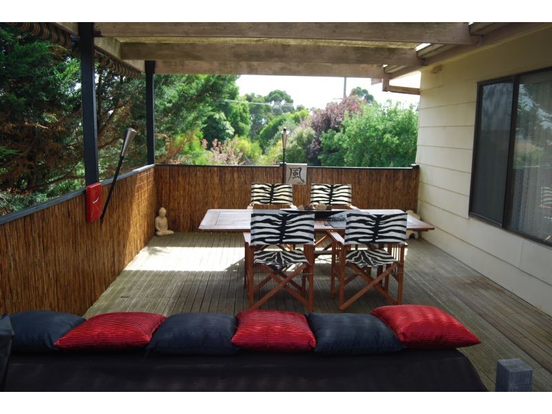 65 Wonthaggi Road, Inverloch VIC 3996