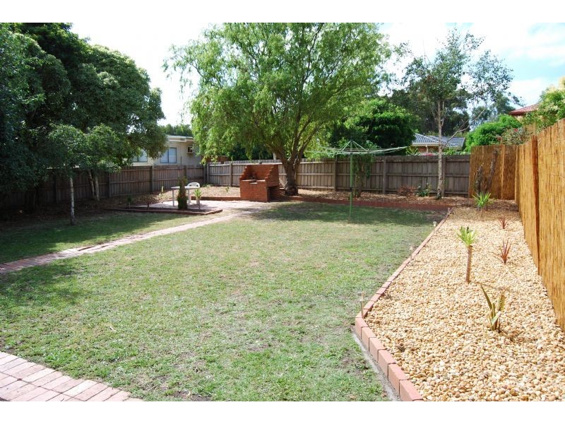 65 Wonthaggi Road, Inverloch VIC 3996