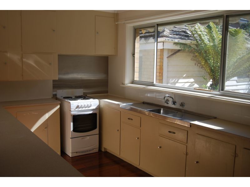 25 Bayview Avenue, Inverloch VIC 3996