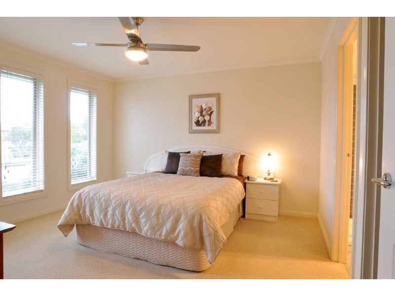 8 Claire Court, Inverloch VIC 3996