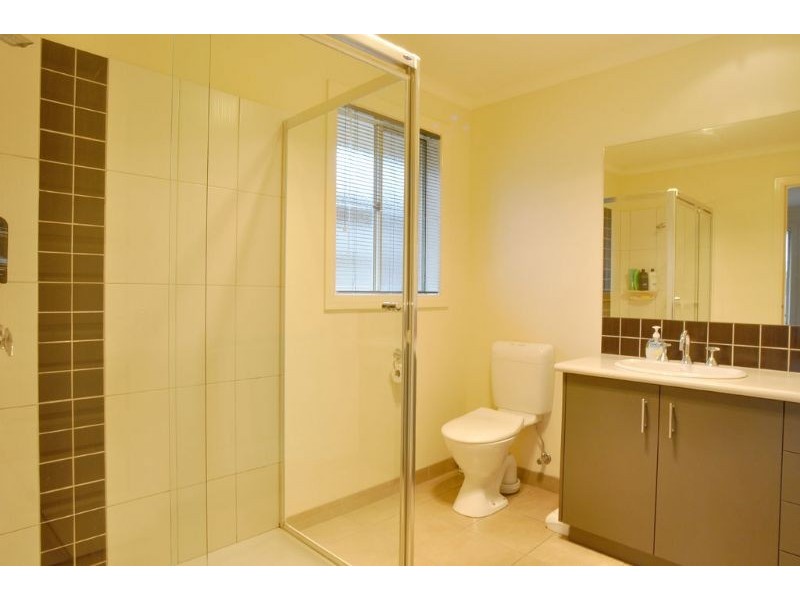 8 Claire Court, Inverloch VIC 3996