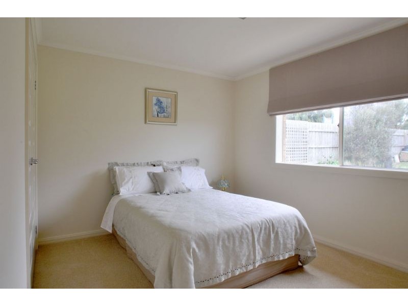 8 Claire Court, Inverloch VIC 3996