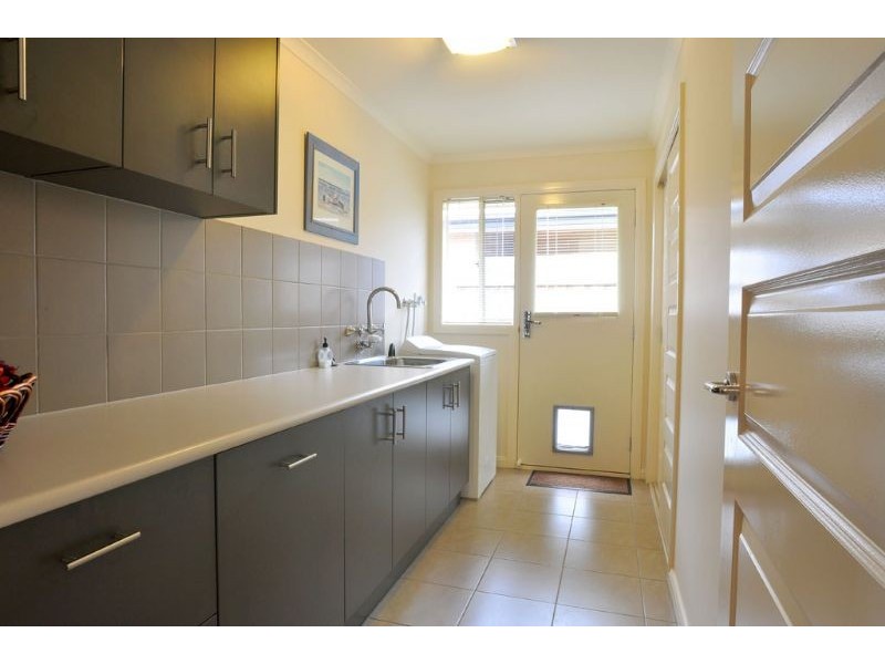 8 Claire Court, Inverloch VIC 3996
