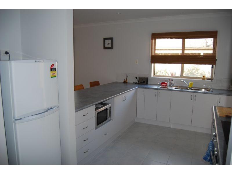 99 Bayview AVENUE, Inverloch VIC 3996