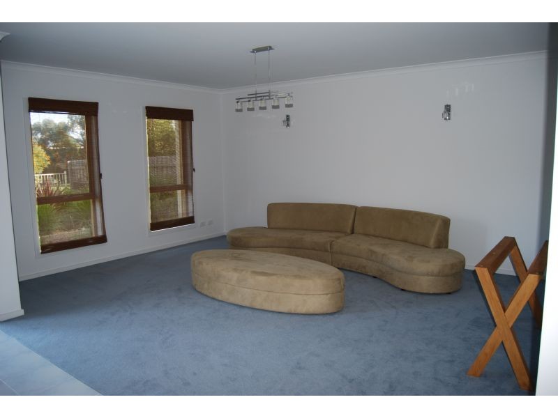 99 Bayview AVENUE, Inverloch VIC 3996