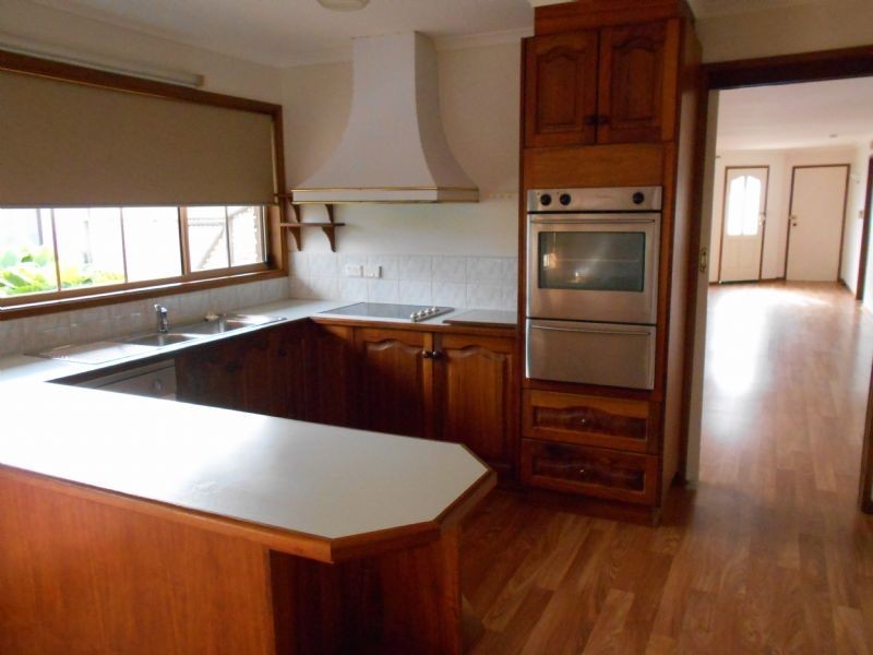 51 Dixon St, Inverloch VIC 3996