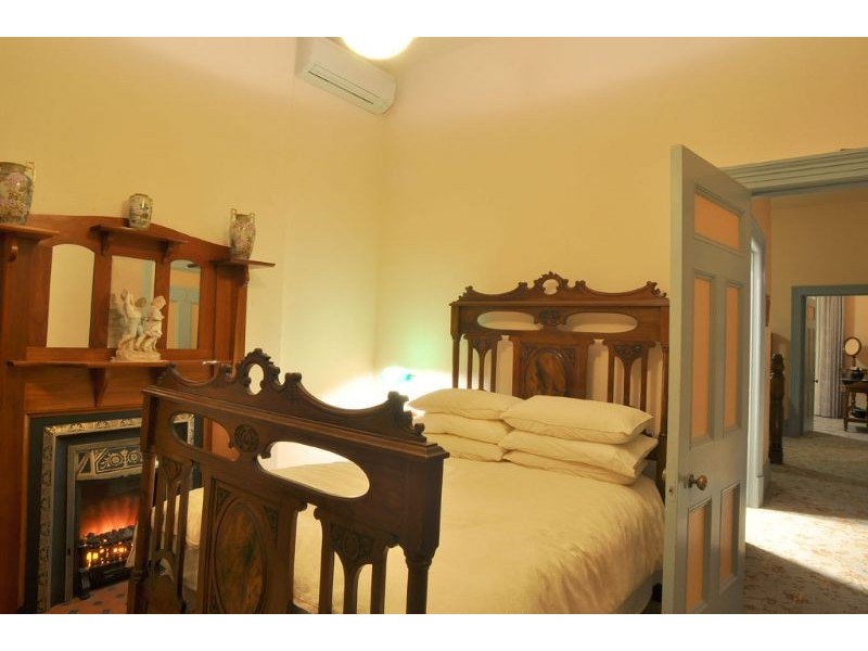 44 Victoria Road, Loch VIC 3945