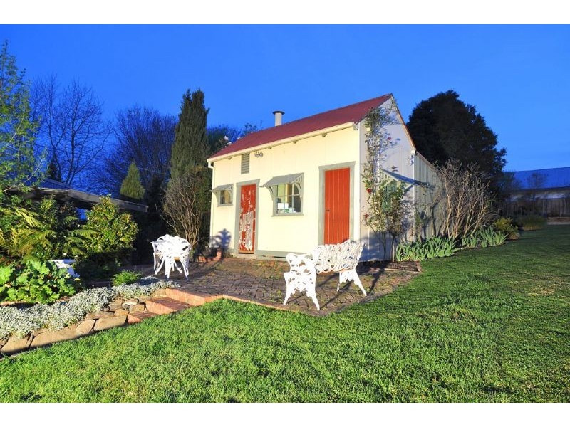 44 Victoria Road, Loch VIC 3945