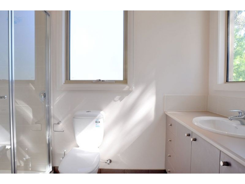 I/2 Freda Street, Inverloch VIC 3996